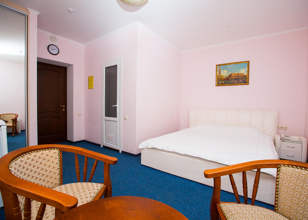 Oasis Hotell Odessa Rum bild