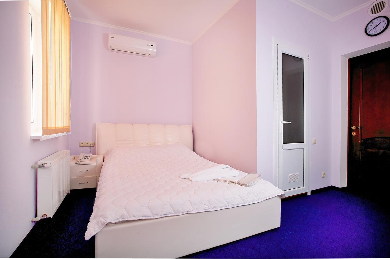 Oasis Hotell Odessa Exteriör bild